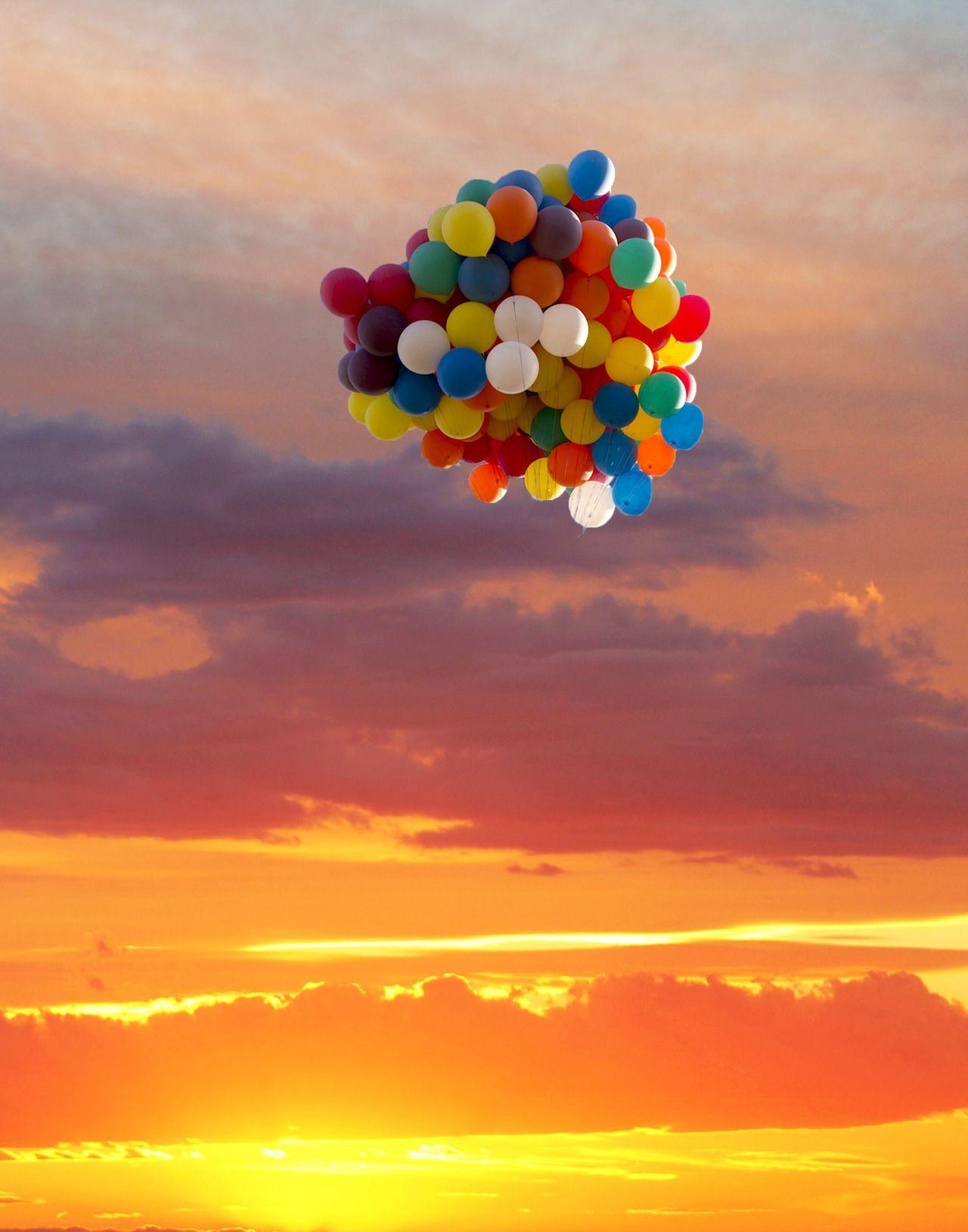 Картинки воздушные шарики в небе